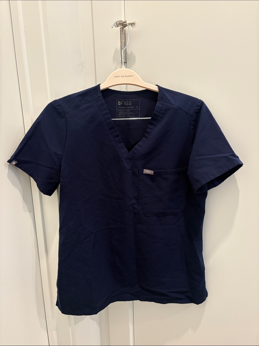 Figs Women Navy V-Neck Scrub Top with Chest Pocket Medium